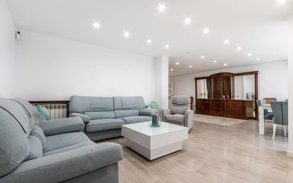 Living room of Single-family semi-detached for sale in Terrassa  with Air Conditioner, Heating and Terrace