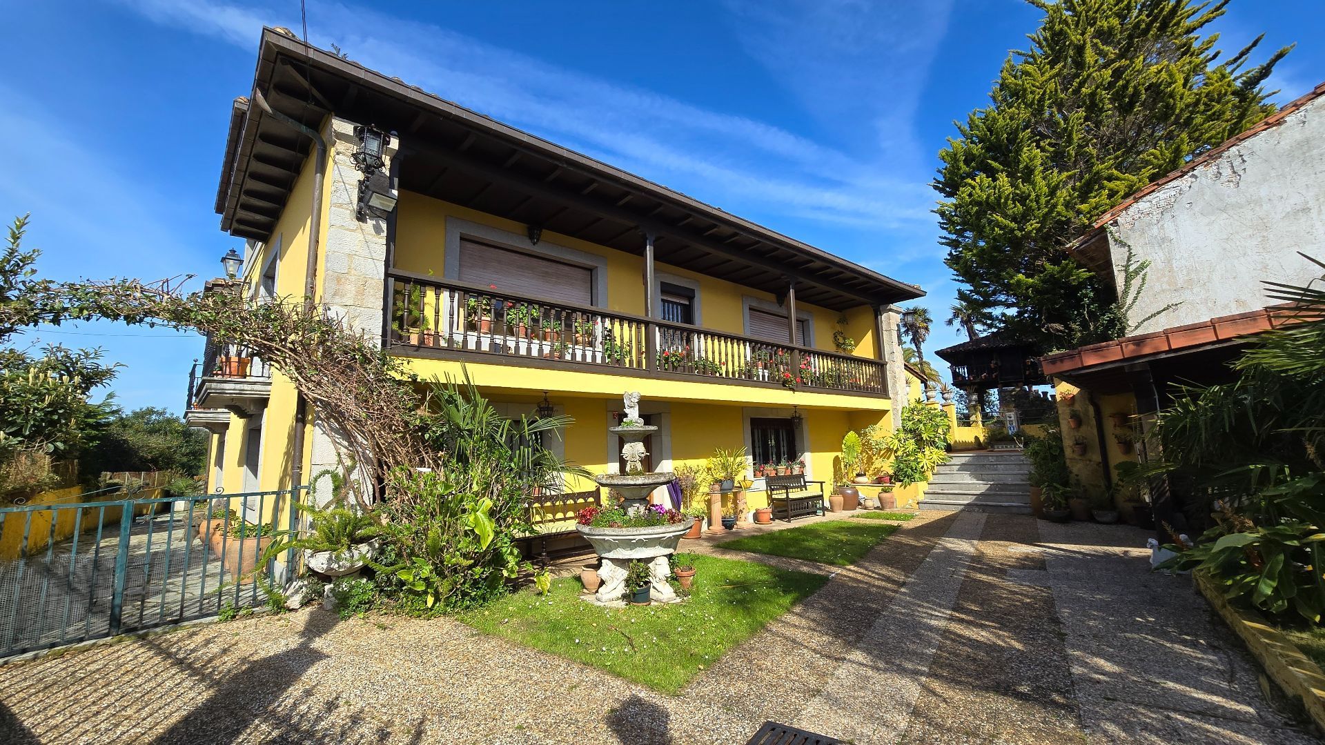 Jardín de Casa o chalet en venta en Llanes con Calefacción, Jardín privado y Trastero