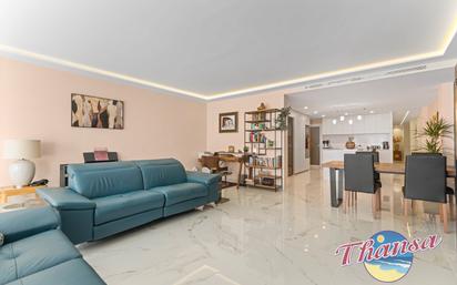 Flat for sale in Rambla de Méndez Núñez, Barrio del Centro