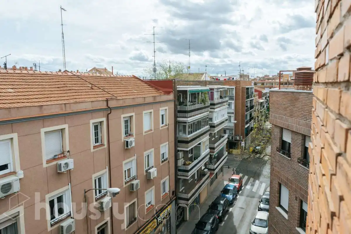 Wohnung zur Miete in Calle de Salas Barbadillo, Pueblo Nuevo