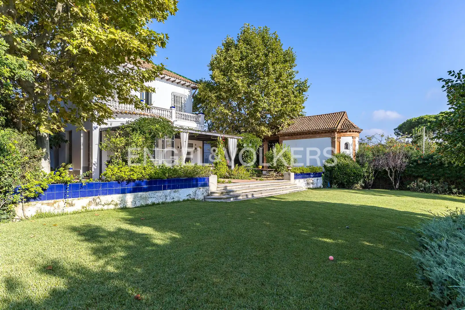 Vista exterior de Finca rústica en venda en Argentona amb Calefacció, Jardí privat i Terrassa