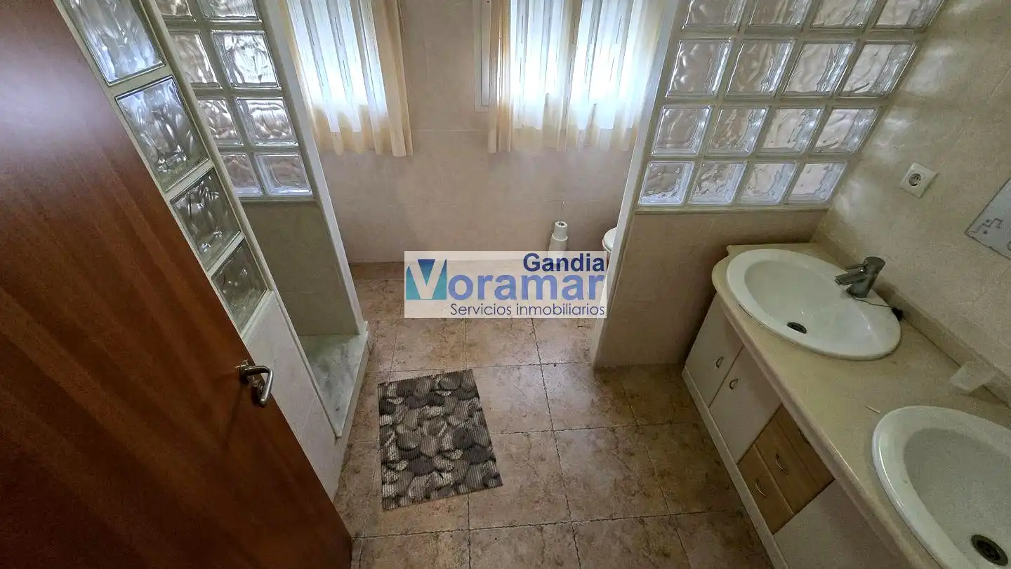 Baño de Casa adosada en venta en Xeresa con Aire acondicionado, Calefacción y Terraza