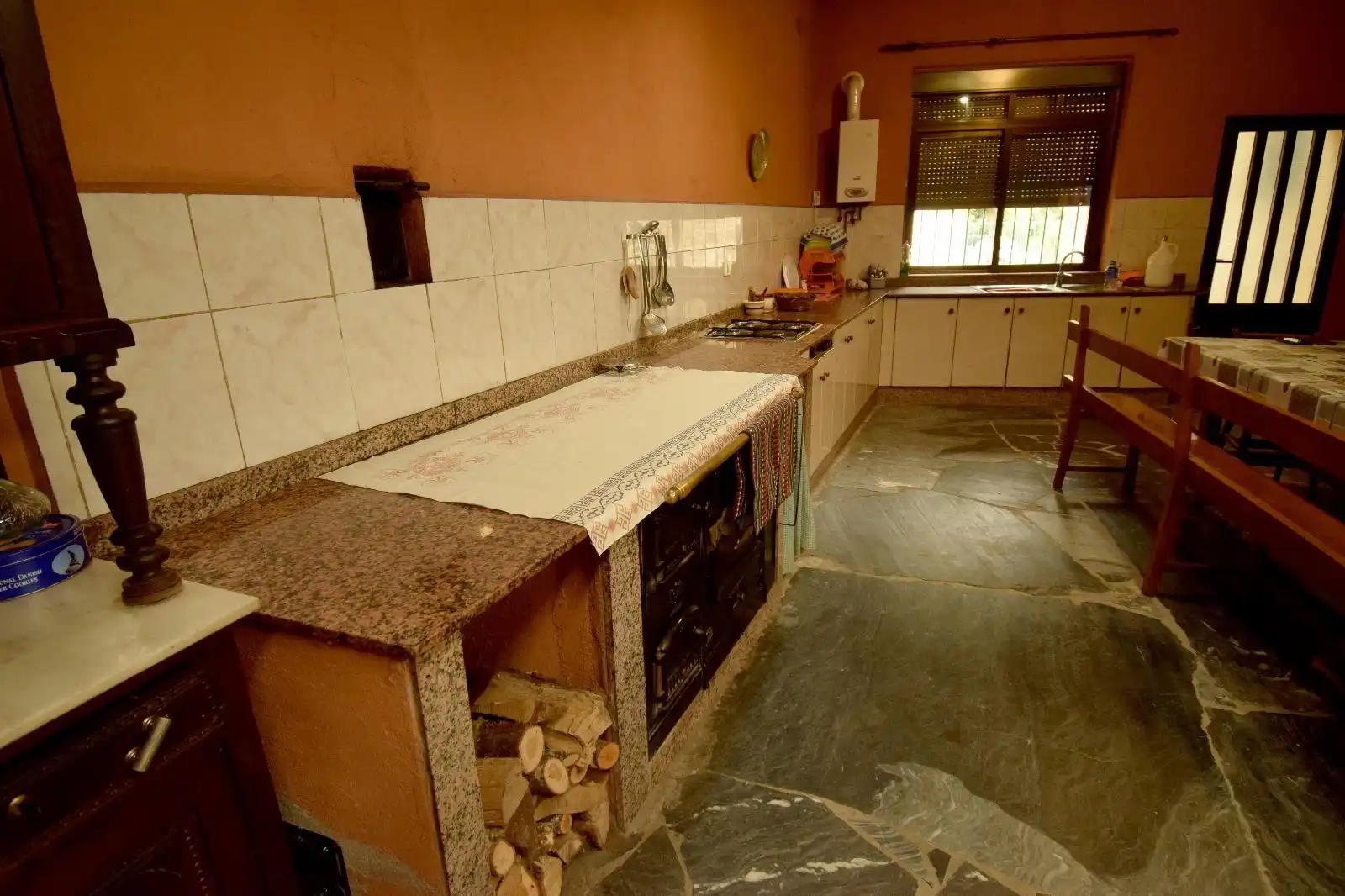 Kitchen of Houses for sale in O Incio 