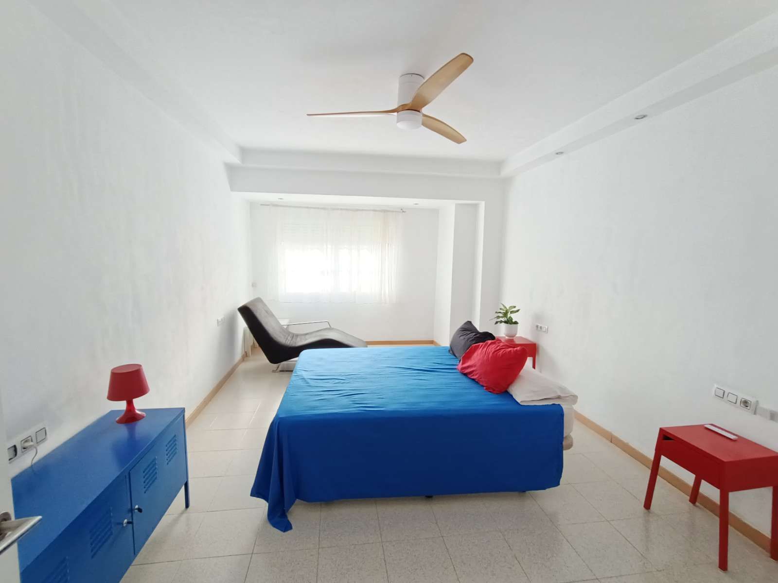 Bedroom of Flat to share in Sagunto / Sagunt  with Air Conditioner, Heating and Terrace