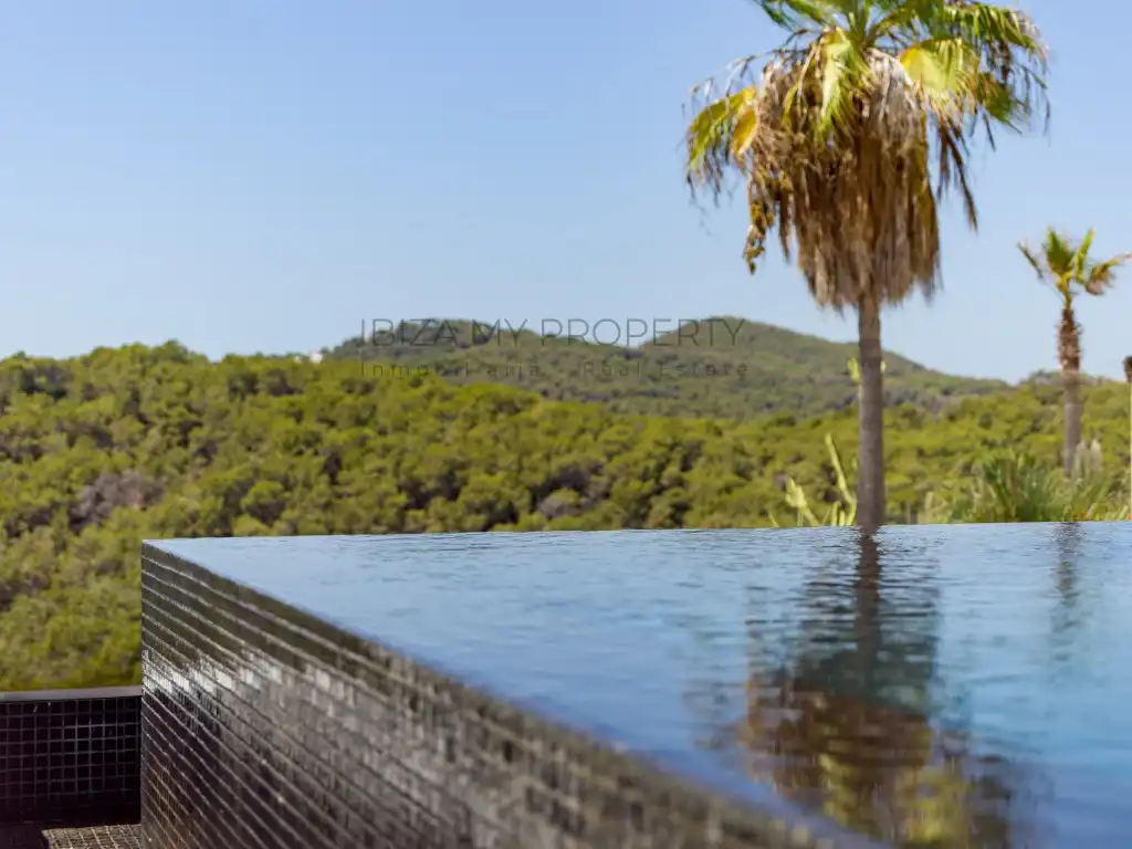 Vista exterior de Casa o chalet en venta en Santa Eulària des Riu con Aire acondicionado, Trastero y Piscina