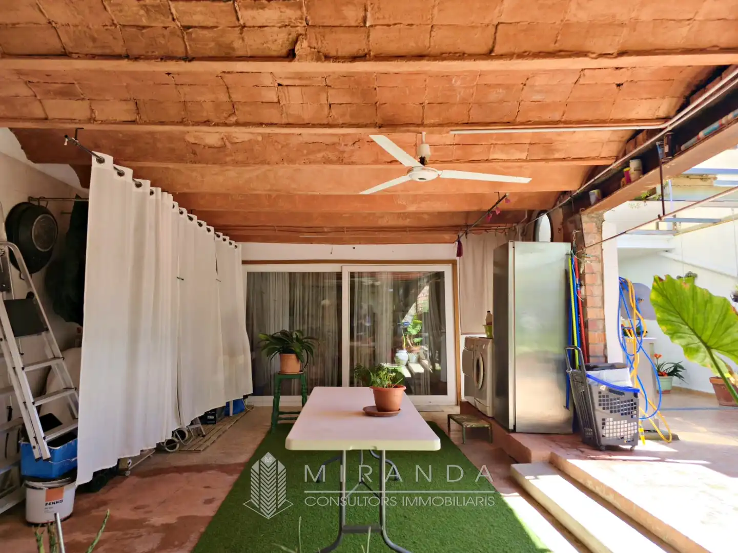 Jardín de Casa adosada de alquiler con opción a compra en Breda con Aire acondicionado, Calefacción y Parquet