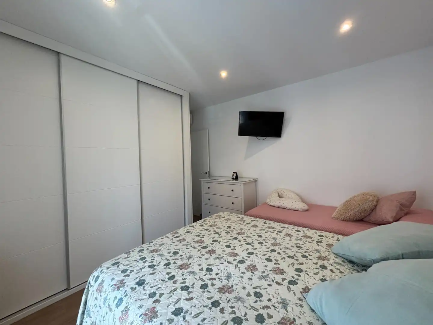 Habitación de Casa adosada en venta en Antequera con Aire acondicionado, Terraza y Balcón