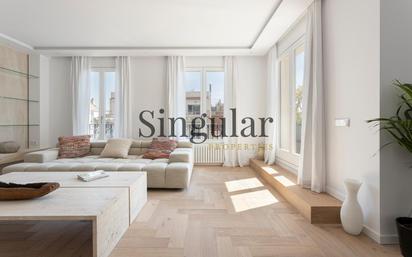 Living room of Attic for sale in  Barcelona Capital  with Air Conditioner, Heating and Terrace