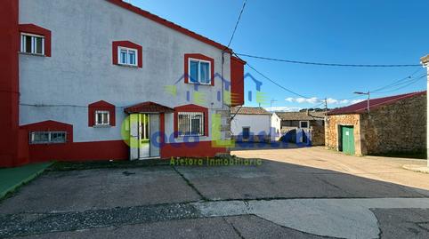 Foto 2 de Casa adosada en venda a Calle Imperial, La Cabeza de Béjar , Salamanca