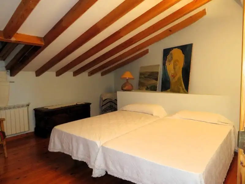 Habitación de Casa o chalet en venta en Santa Cristina de Valmadrigal con Calefacción, Jardín privado y Trastero