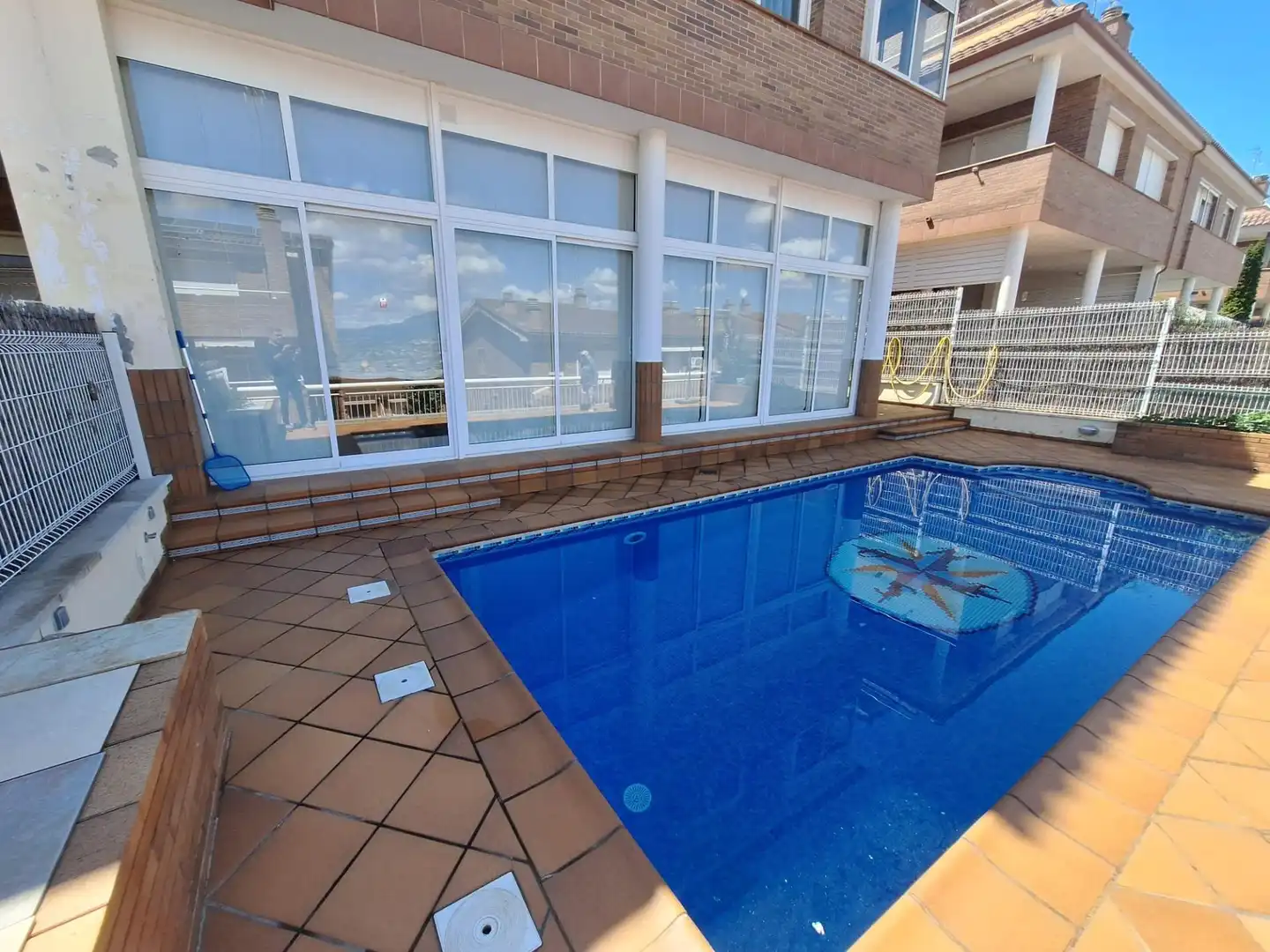 Piscina de Casa o xalet en venda en Sant Quirze del Vallès amb Aire condicionat, Calefacció i Jardí privat