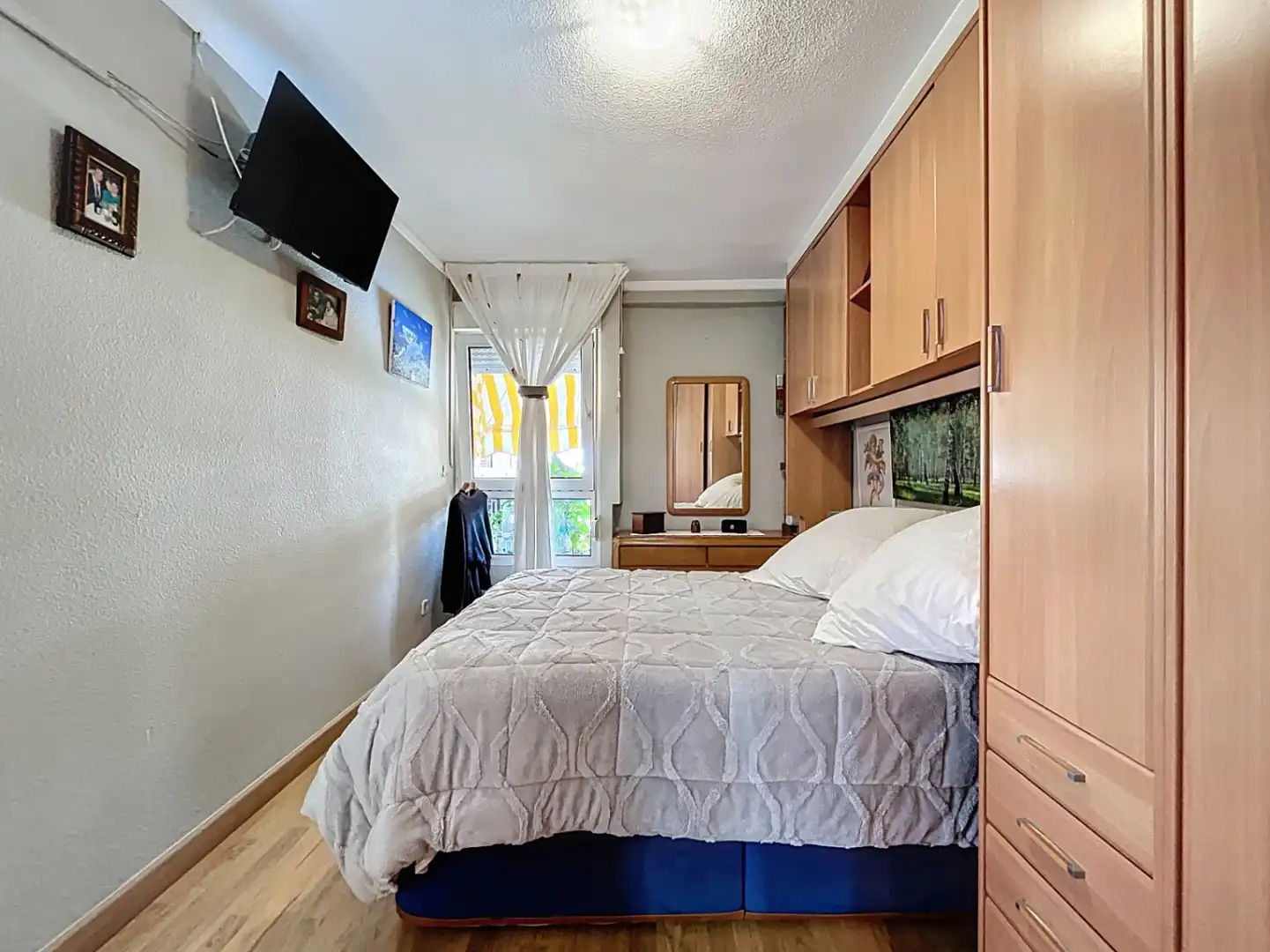 Schlafzimmer von Wohnung zum Verkauf in L'Alfàs del Pi mit Klimaanlage, Privatgarten und Schwimmbad