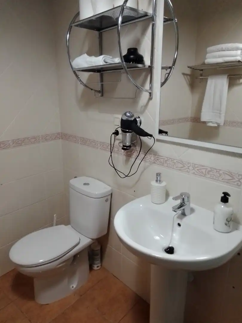Baño de Piso en venta en Orgaz con Amueblado
