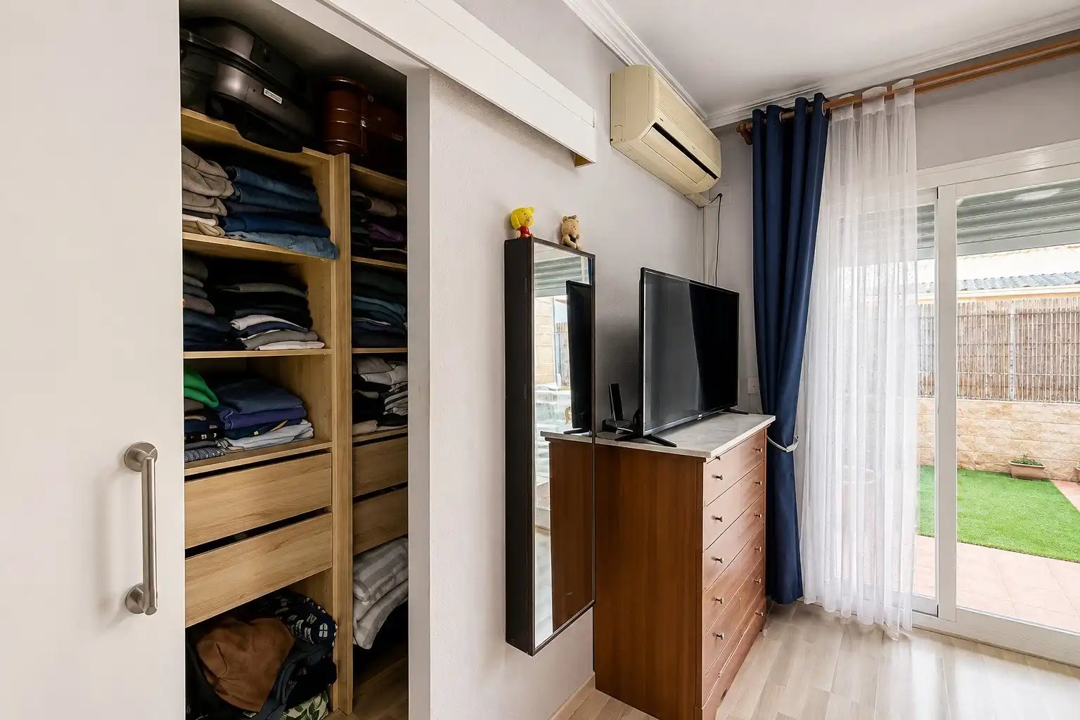 Habitación de Casa o chalet en venta en San Pedro del Pinatar con Aire acondicionado, Calefacción y Parquet