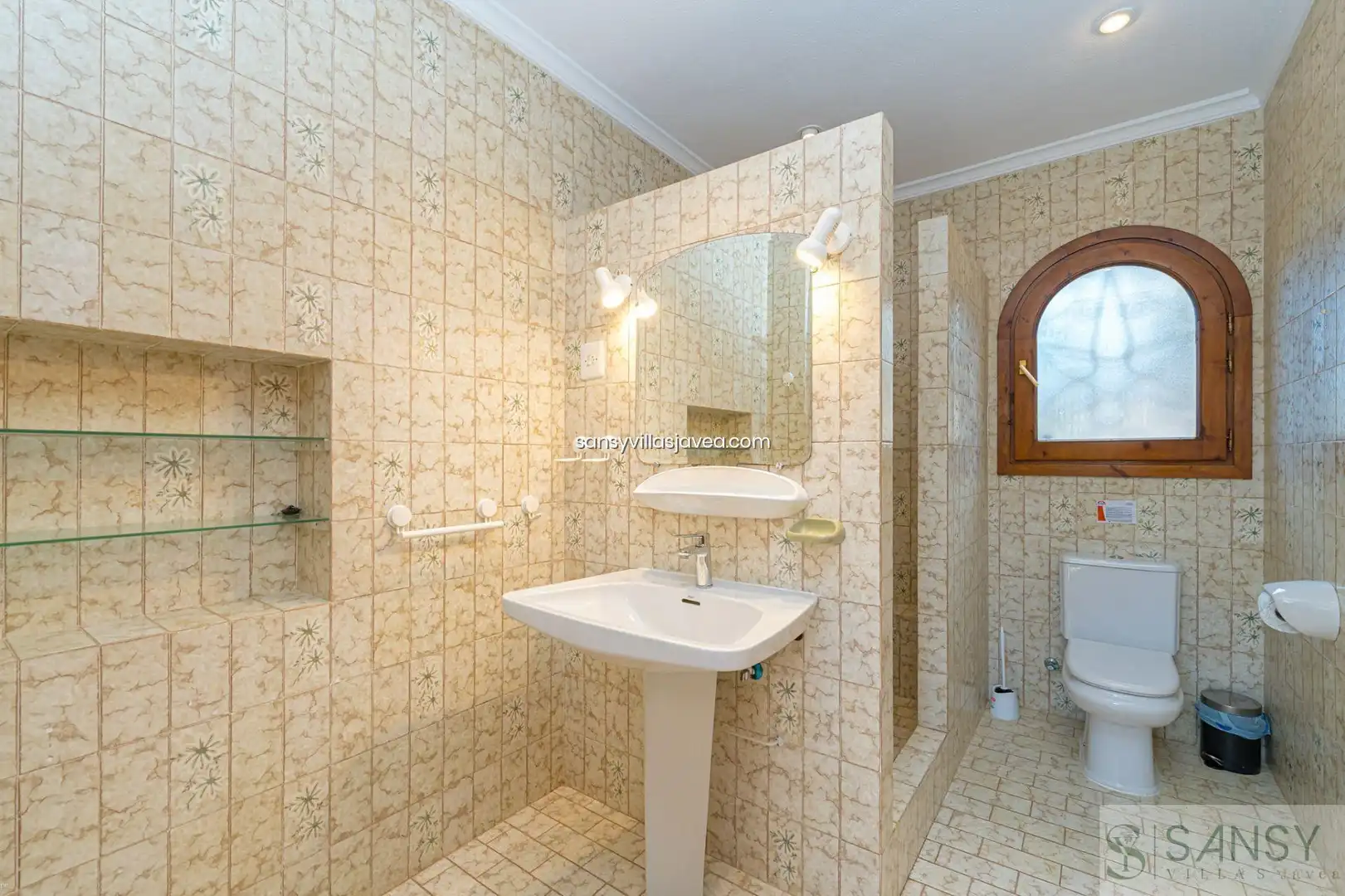 Bathroom of Houses for sale in Jávea / Xàbia  with Air Conditioner and Storage room