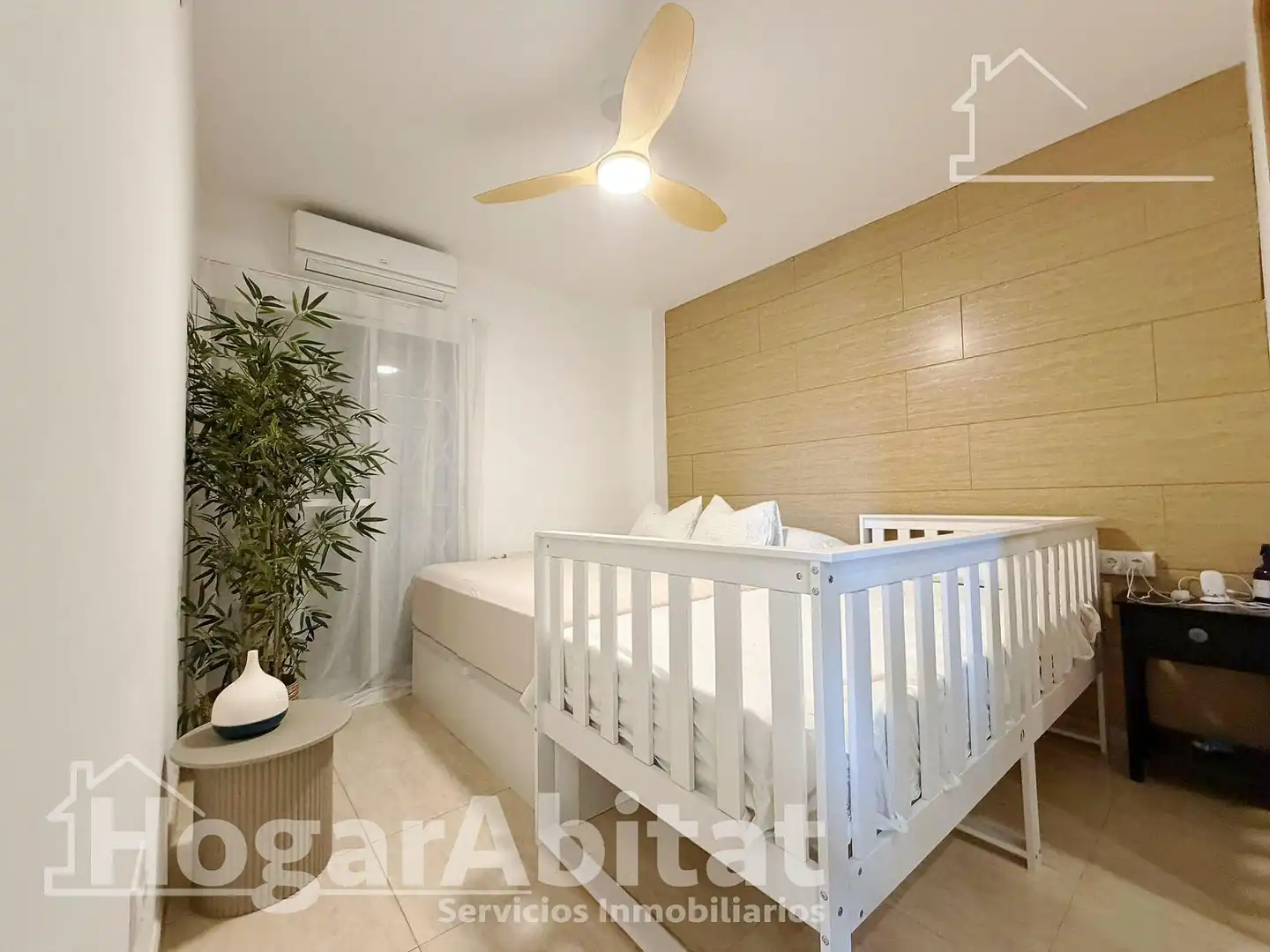 Bedroom of Houses for sale in Moncada  with Air Conditioner, Heating and Private garden