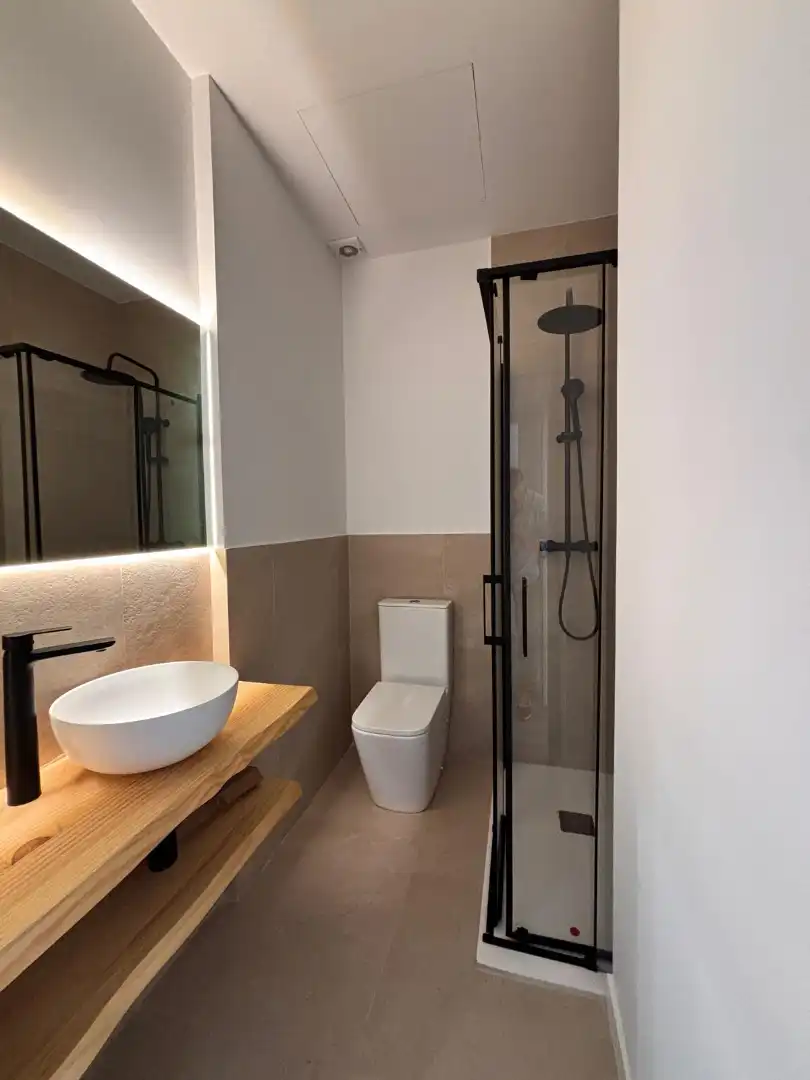 Piso con terraza en venta en Carrer del Canonge Pibernat, imagen 2