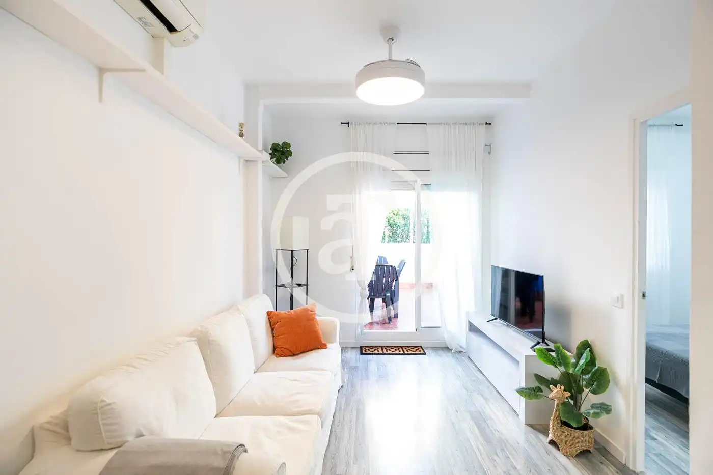 Living room of Attic for rent in  Barcelona Capital  with Air Conditioner, Furnished and Oven