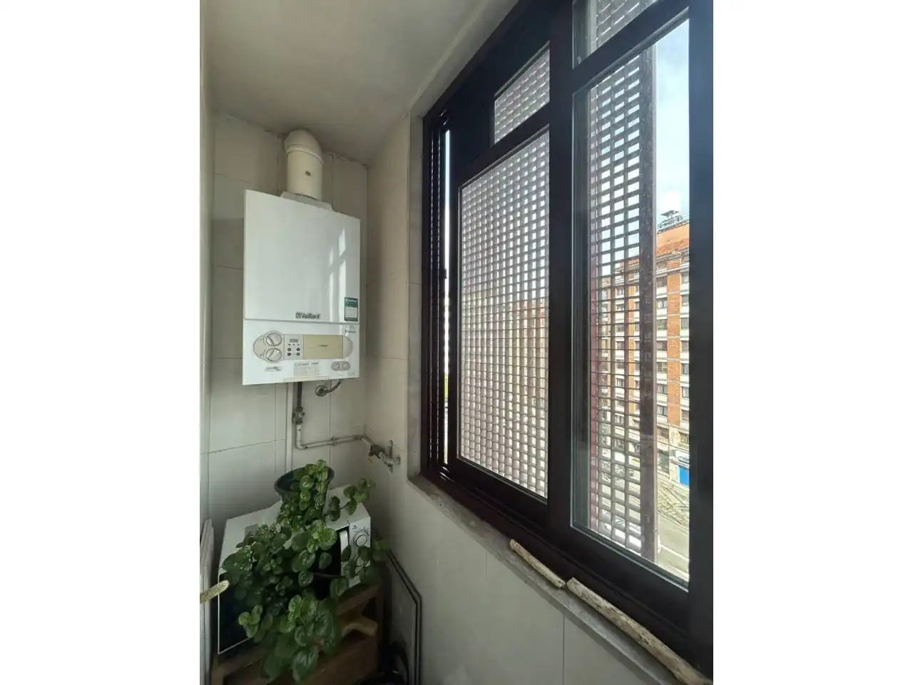Terraza de Piso en venta en Oviedo  con Calefacción, Parquet y Trastero