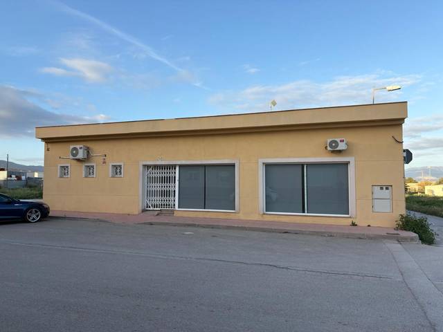 Local comercial en Alquiler en Calle Picasso, 13 en Totana