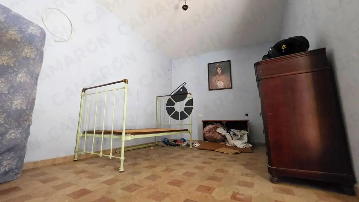 Habitación de Casa adosada en venta en Almensilla con Jardín privado, Balcón y Alarma