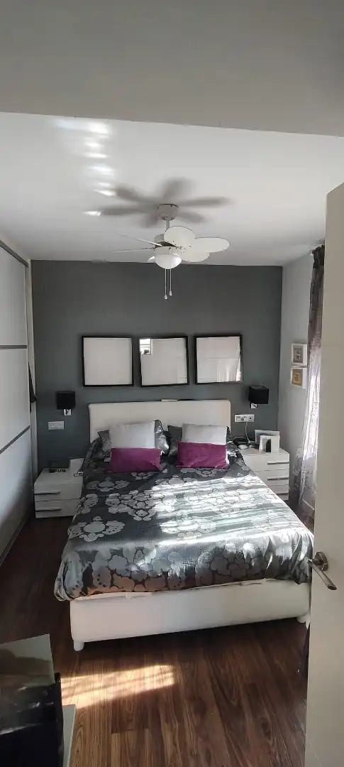 Bedroom of Flat for sale in Sevilla  with Air Conditioner and Terrace