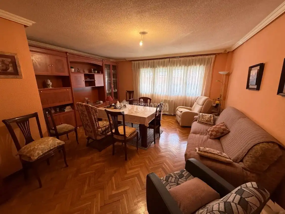 Wohnzimmer von Wohnung zum Verkauf in Guadalajara mit Heizung