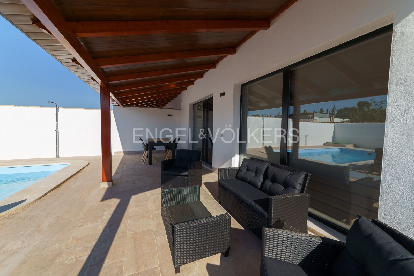 Terrace of Single-family semi-detached to rent in Chiclana de la Frontera  with Air Conditioner, Heating and Terrace