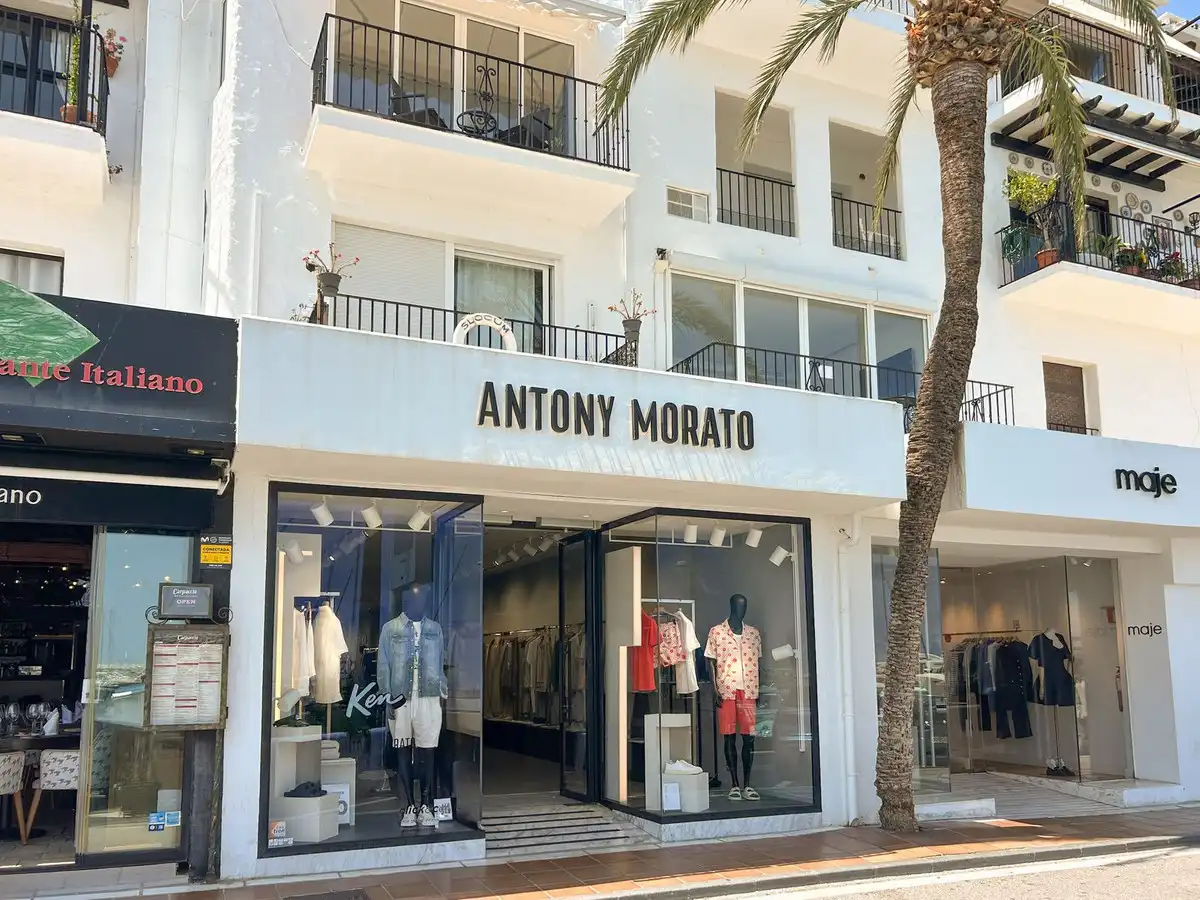 Study for rent in Marbella  with Air Conditioner, Terrace and Furnished