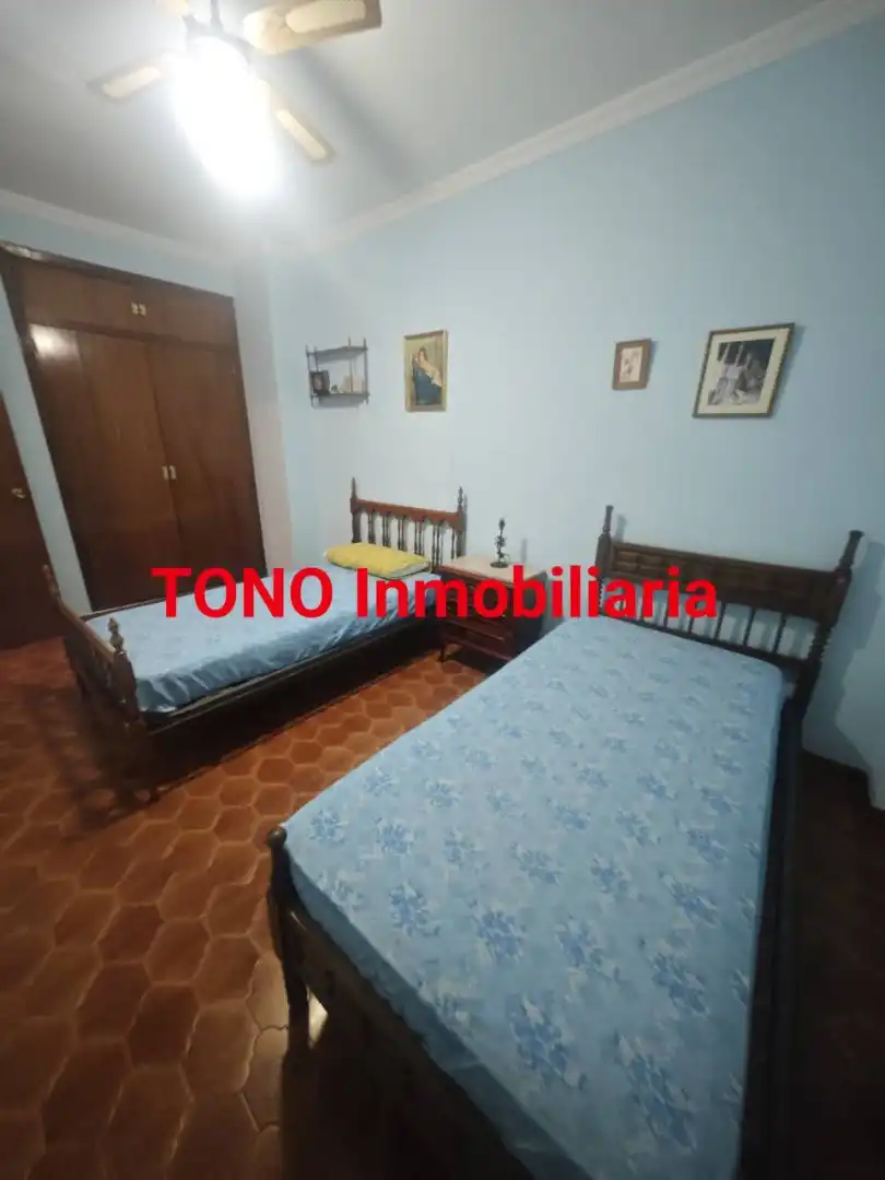Dormitori de Casa o xalet en venda en Écija amb Aire condicionat, Terrassa i Balcó