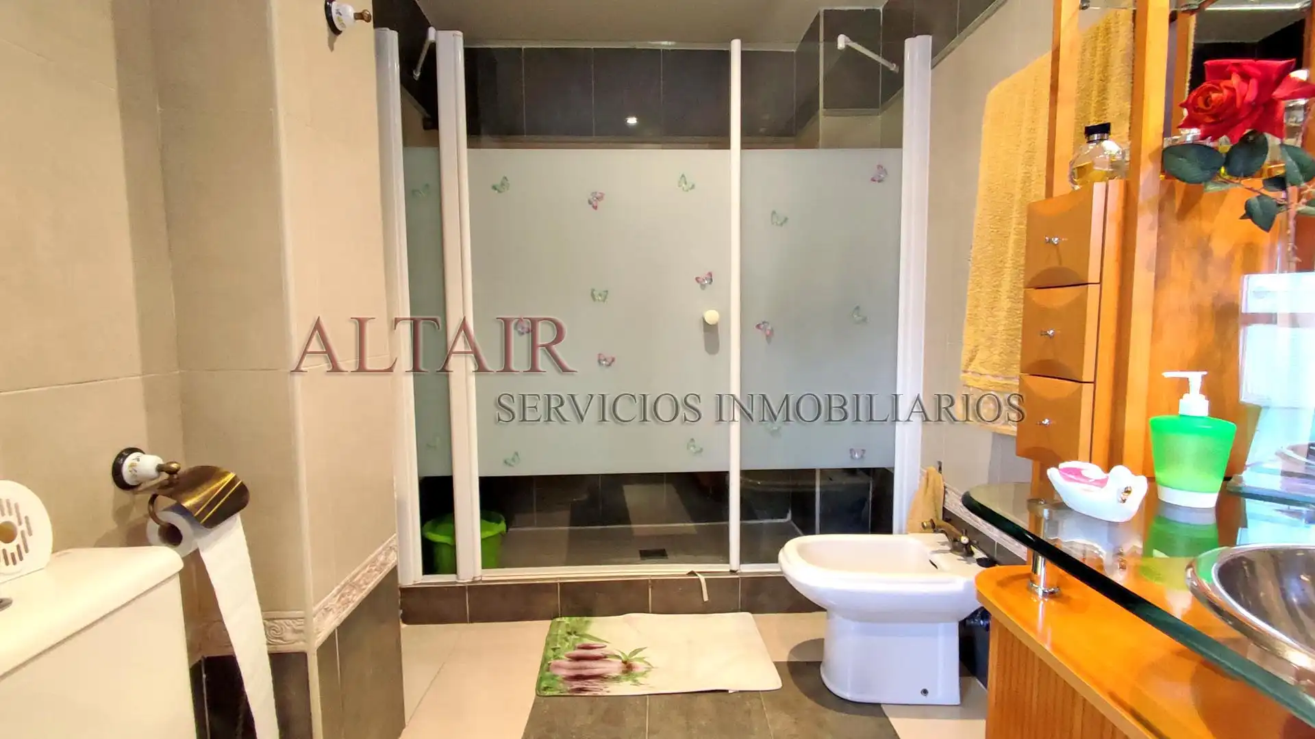 Baño de Ático en venta en Navaluenga con Aire acondicionado, Calefacción y Terraza
