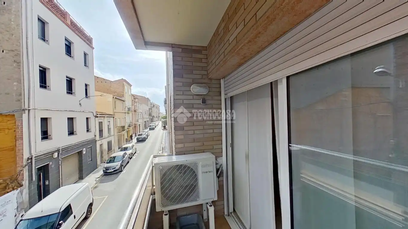 Vista exterior de Piso en venta en Poble Nou