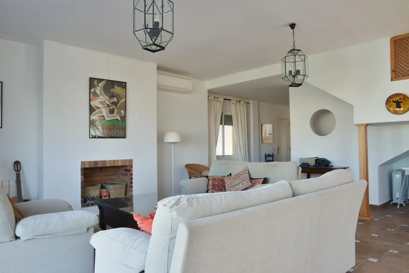 Wohnzimmer von Haus zum Verkauf in Sanlúcar de Barrameda mit Klimaanlage, Heizung und Privatgarten