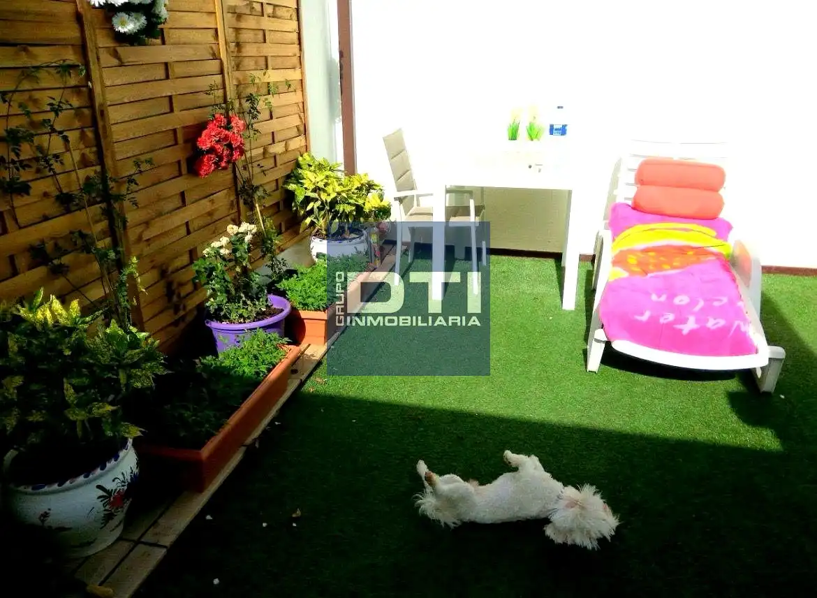 Jardín de Dúplex en venta en Madrigueras con Terraza y Amueblado