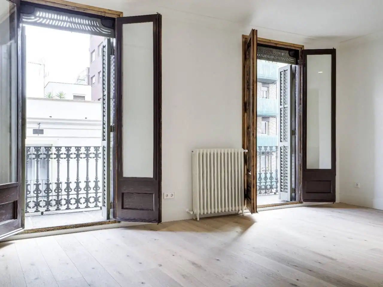 Bedroom of Flat for sale in Madrid  with Air Conditioner, Heating and Parquet flooring