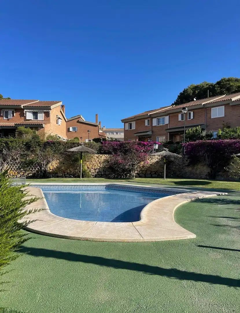 Piscina de Casa o xalet en venda en L'Alfàs del Pi amb Aire condicionat, Calefacció i Traster