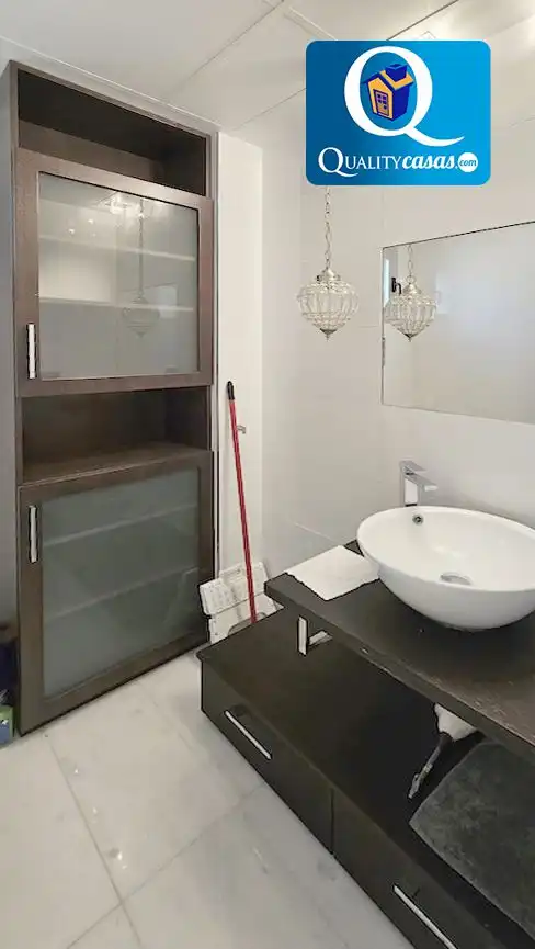 Chalet con terraza en venta en Golf Bahía, imagen 17