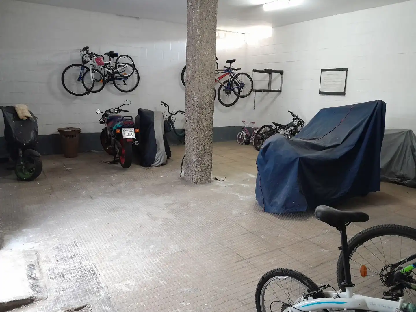 Parking of Flat for sale in  Sevilla Capital  with Air Conditioner, Terrace and Balcony