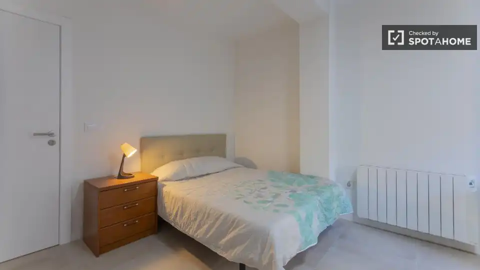 Bedroom of Flat for rent in Burjassot  with Air Conditioner, Heating and Furnished