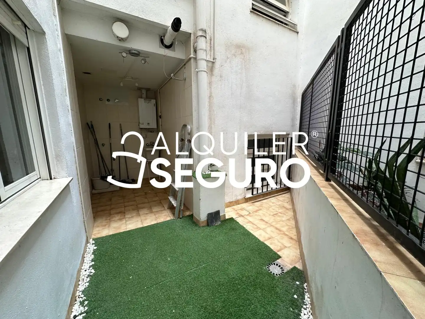 Vista exterior de Piso de alquiler en Meliana con Calefacción