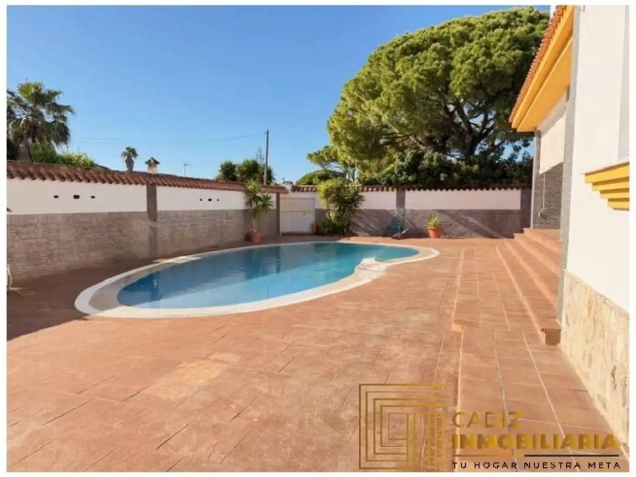 Piscina de Casa o xalet en venda en Chiclana de la Frontera amb Aire condicionat, Calefacció i Jardí privat