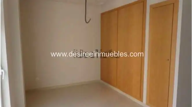 Duplexes for rent in Carrer de Pere Aleixandre, Mont-Olivet