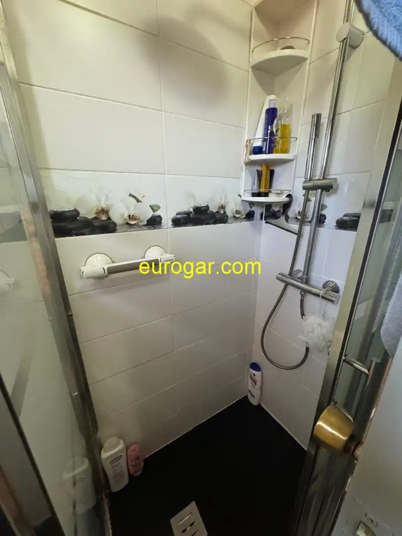 Baño de Casa o chalet en venta en Chiva con Jardín privado, Terraza y Trastero