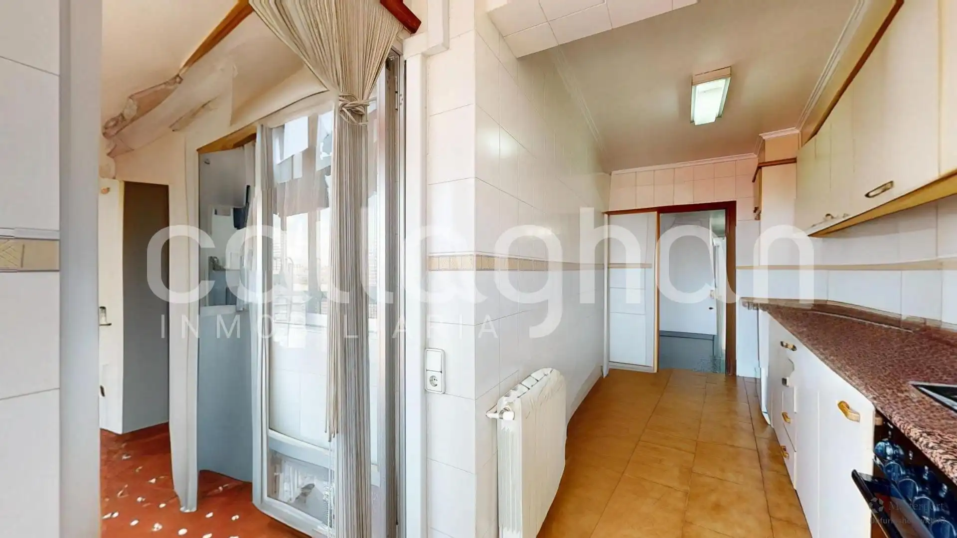 Piso en venta en Catarroja con Calefacción y Balcón