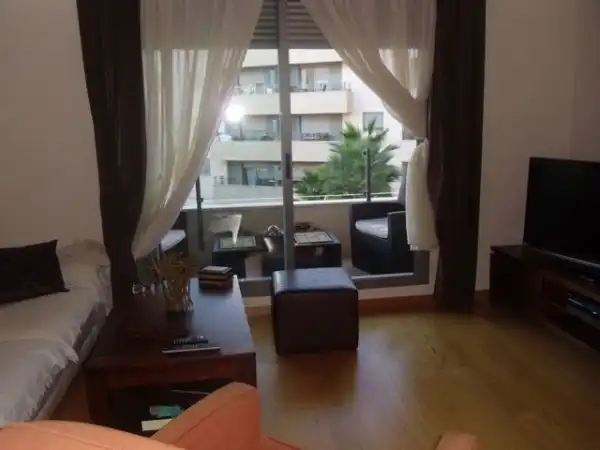 Wohnung mit Pool zur Miete in Avenida Sta. María de Trassierra, imagen 5
