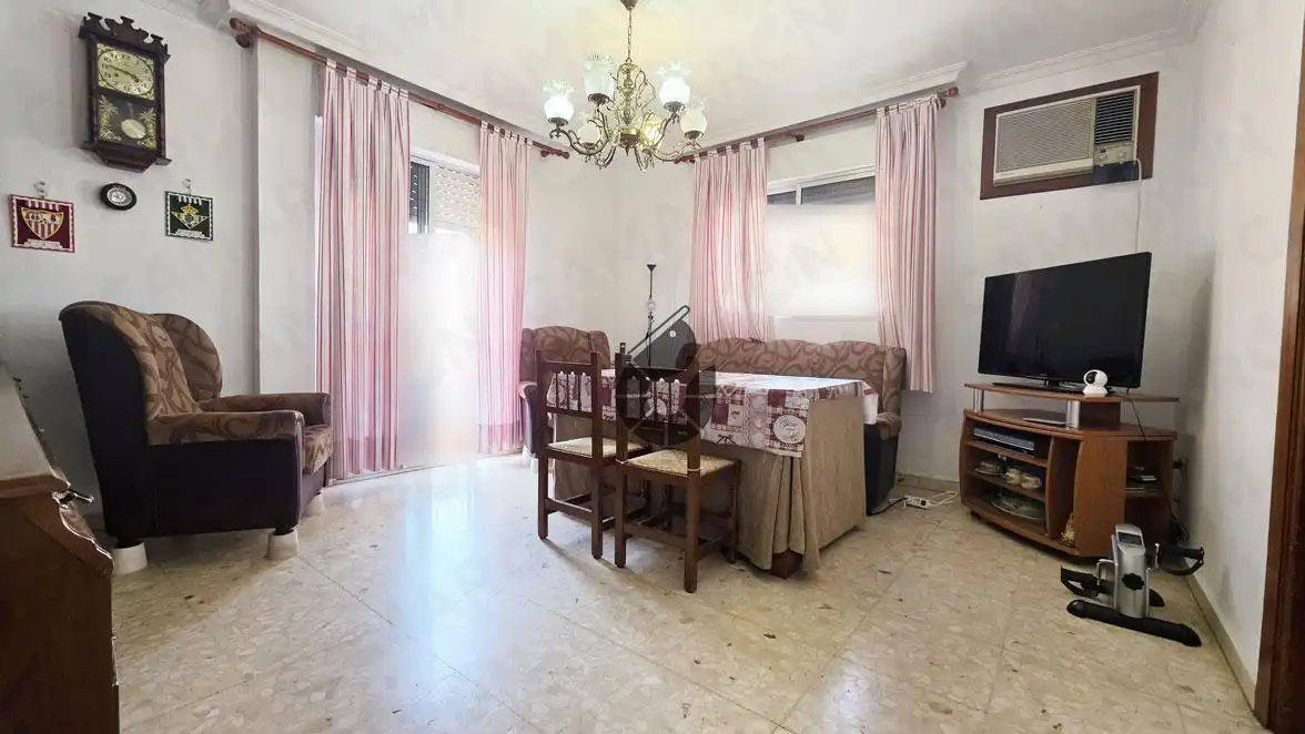Sala de estar de Casa adosada en venta en Mairena del Aljarafe con Terraza