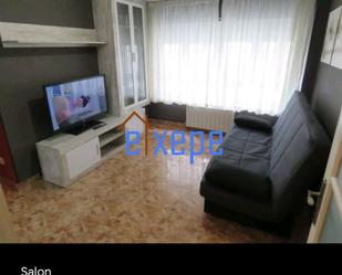 Living room of Flat to rent in Bilbao   with Heating