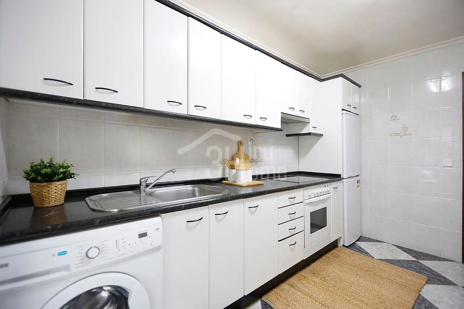 Cocina de Piso en venta en Irun  con Calefacción y Trastero