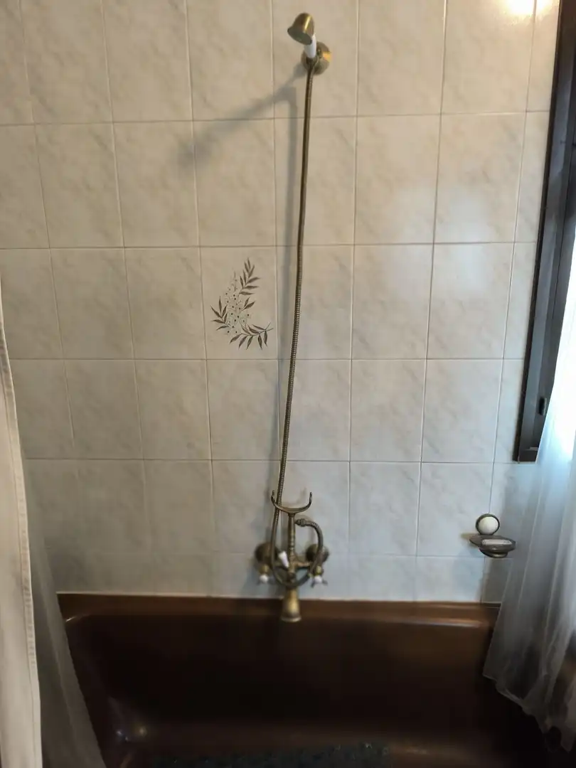 Baño de Casa o chalet en venta en Pontedeume con Calefacción, Terraza y Piscina