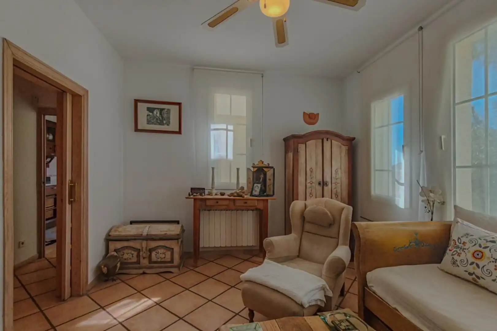 Wohnzimmer von Haus oder Chalet zum Verkauf in Torrelodones mit Heizung, Privatgarten und Terrasse
